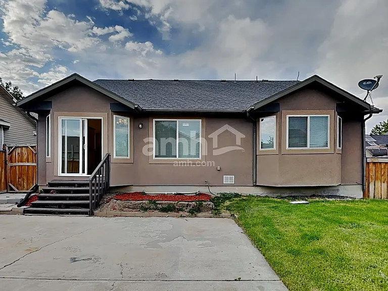 3672 E Nairn Dr — Photo 24