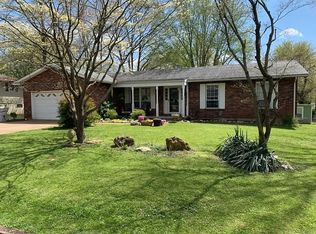 618 Park St, Farmington, MO 63640