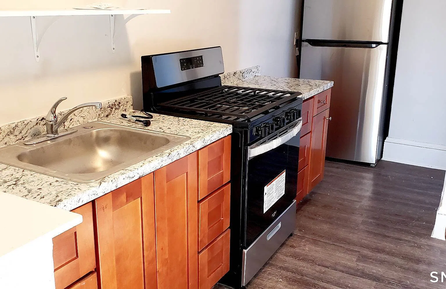 3 bed, 1.0 bath, 1000 sqft, $1,400 — Photo 3