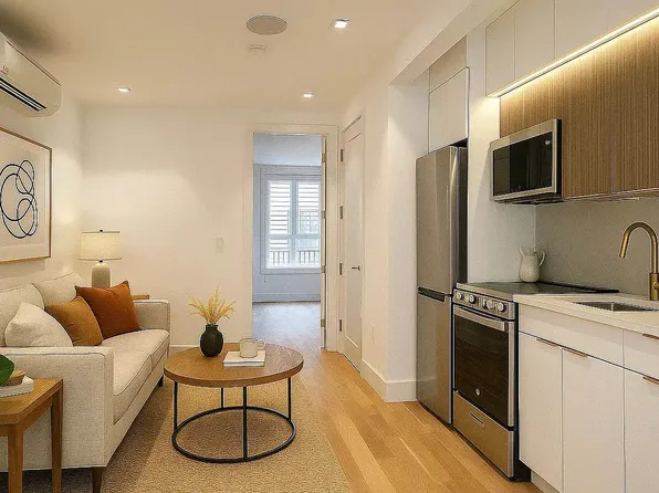 325 E 93rd St #3B, New York, NY 10128