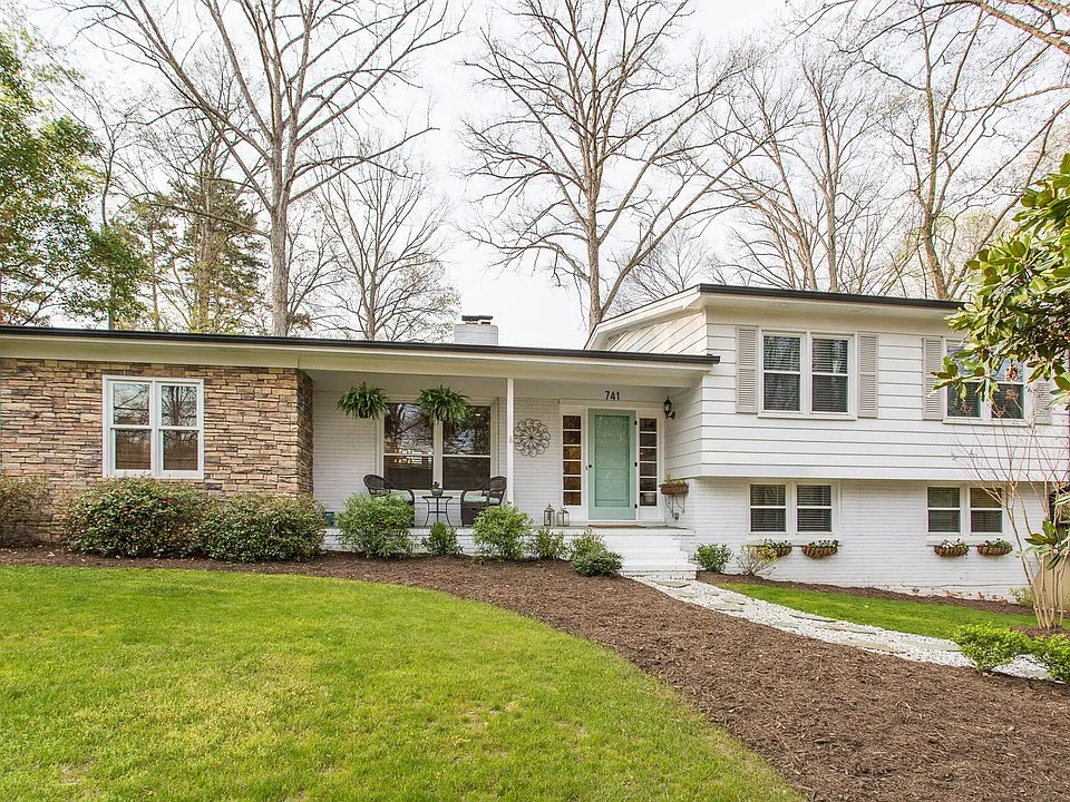 741 Currituck Dr
