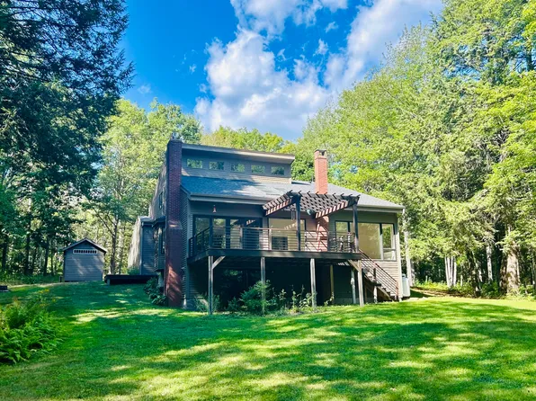 40 Edna Lane, North Yarmouth, ME 04097
