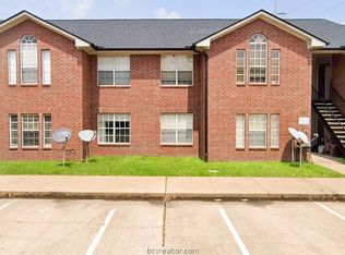 701D Balcones Dr #53, College Station, TX 77845