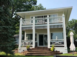 800 Inlet Shore Dr, Delavan, WI 53115