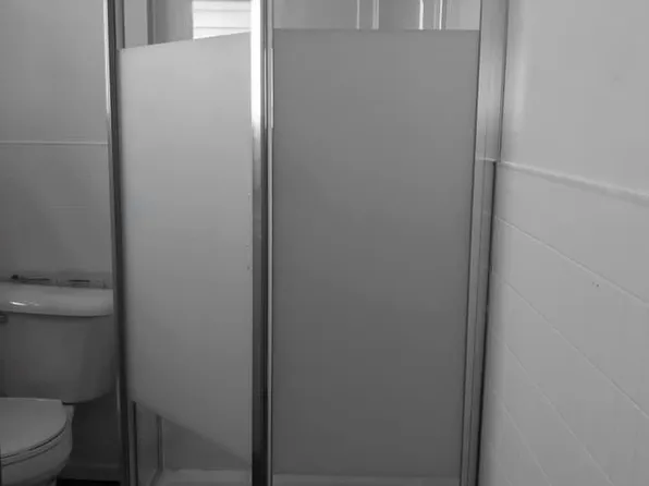 5914 Elmwood Ave, Cincinnati, OH 45216