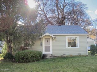 4304 W Chestnut Ave, Yakima, WA 98908