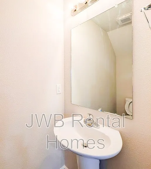 960 Palmetto St — Photo 6