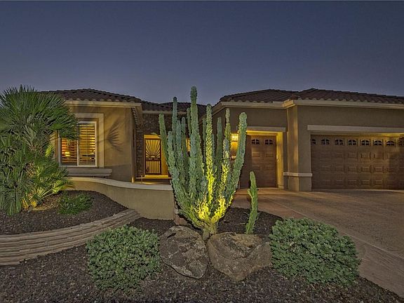 002_Gorgeous Curb Appeal
