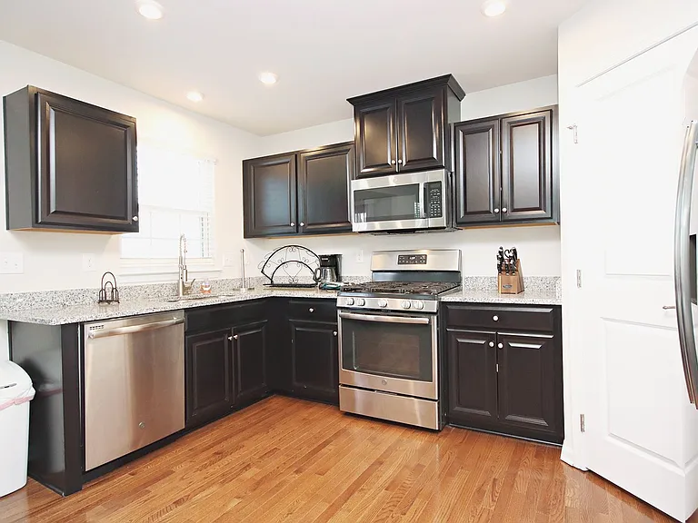 4393 Sunset Dr — Photo 7