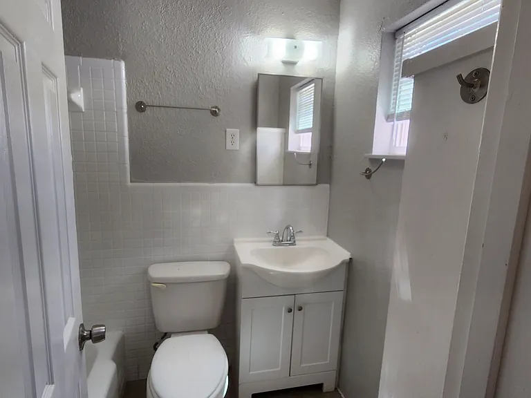 Patriot Apartments — Photo 14