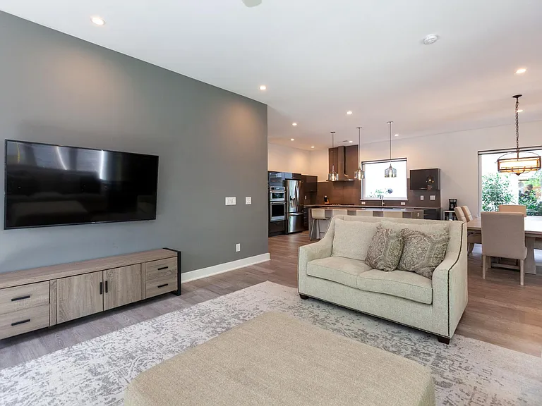 1214 Realta Dr — Photo 21