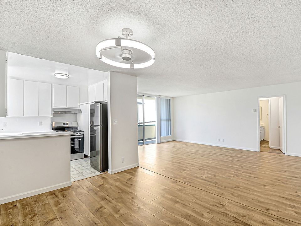 1st image of 1134 11th St APT 204