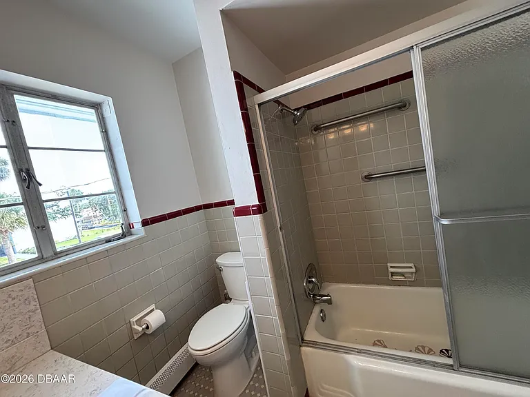 500 S Beach St #B3 — Photo 13
