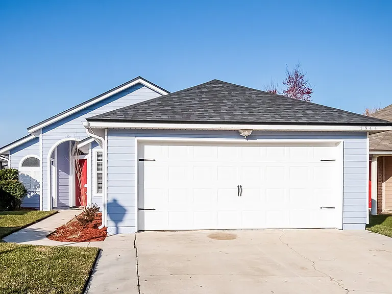 1544 Slash Pine Ct — Photo 1