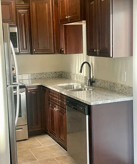1332 Green Cedar Ln — Photo 7