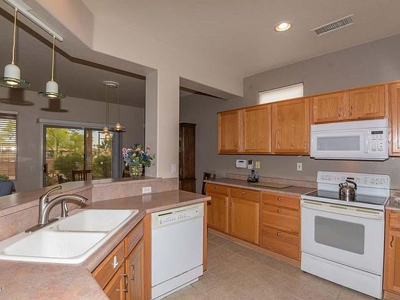 3rd image of 19143 N Casa Blanca Way
