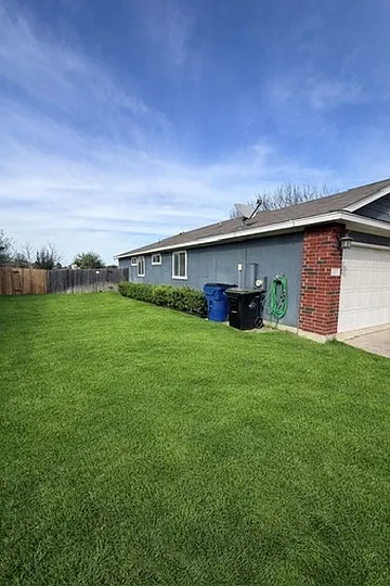 102 Wallin St — Photo 11