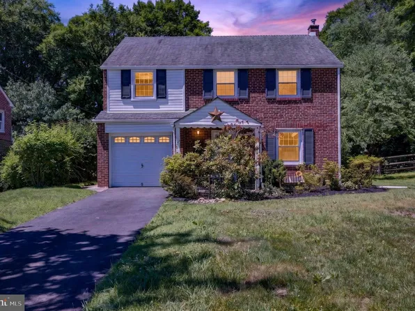 128 Boncouer Rd, Cheltenham, PA 19012