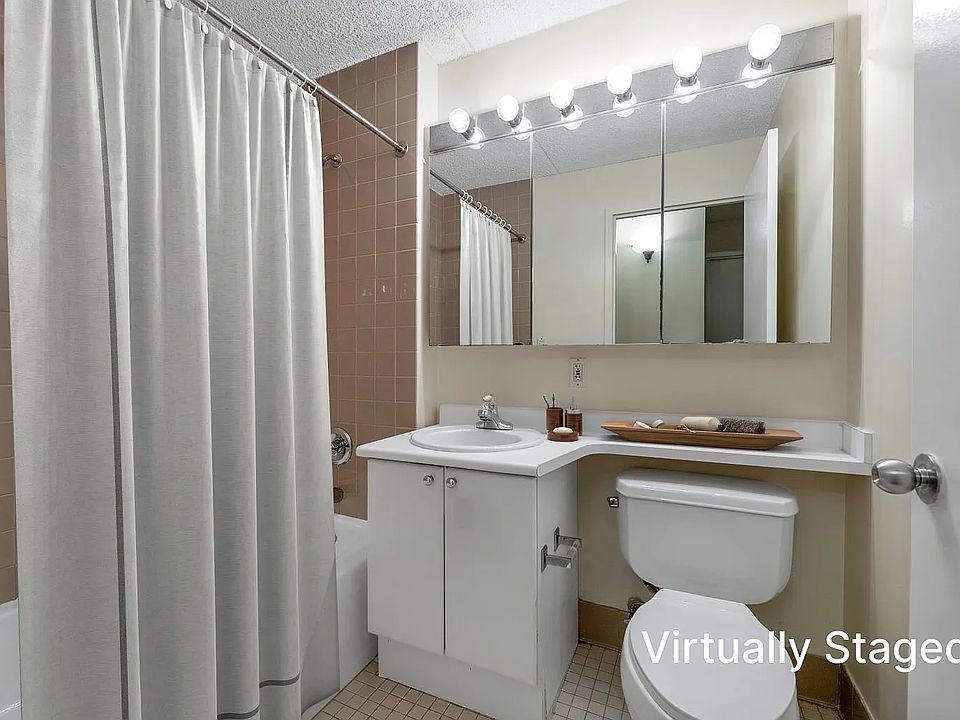 2nd image of 50 Battery Pl APT 5C