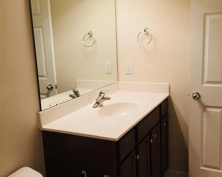 709 Garden Square Ln — Photo 23