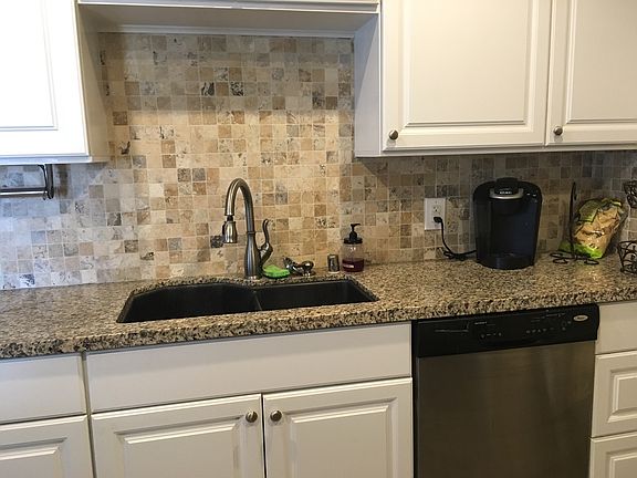 3rd image of 1640 Marina Ct Unit B