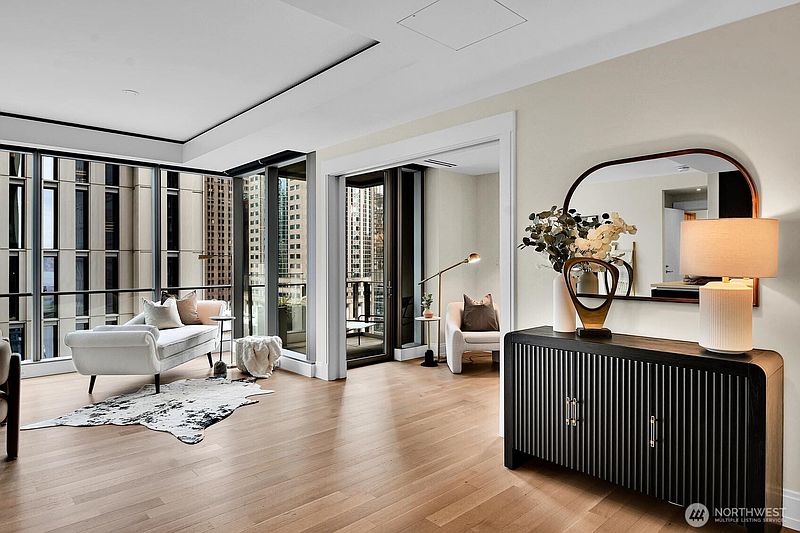 3rd image of 99 Union Street #1205