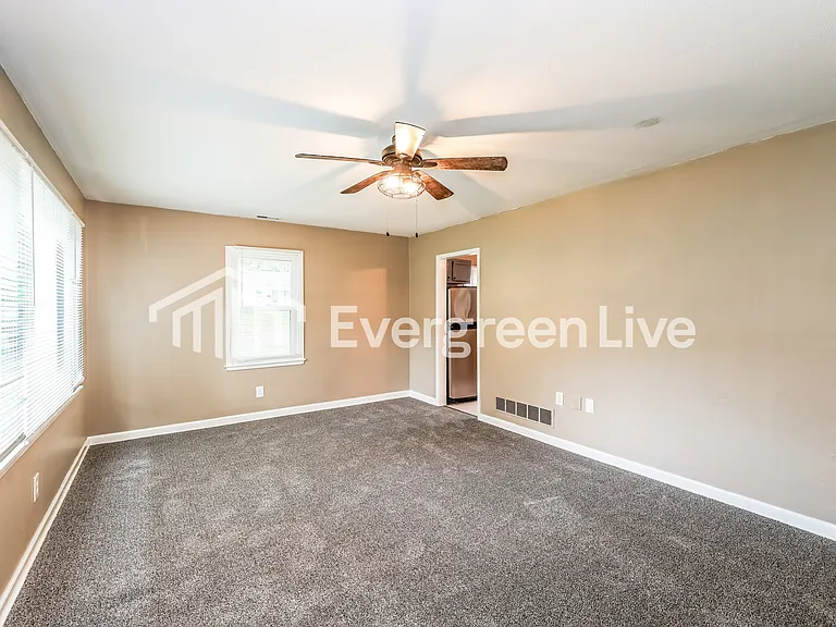 6504 Coffey St — Photo 4