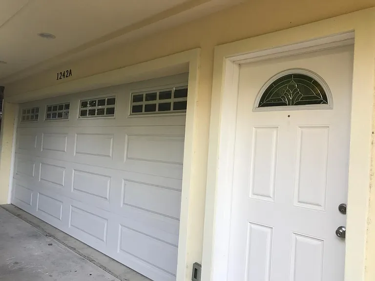 1242 Wilder Ave #A — Photo 1