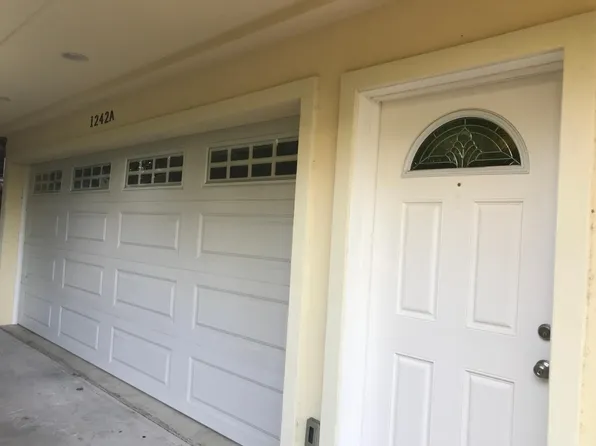 1242 Wilder Ave #A, Honolulu, HI 96822