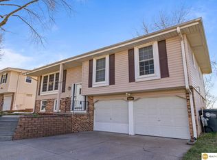 5330 Bay Meadows Rd, Omaha, NE 68127