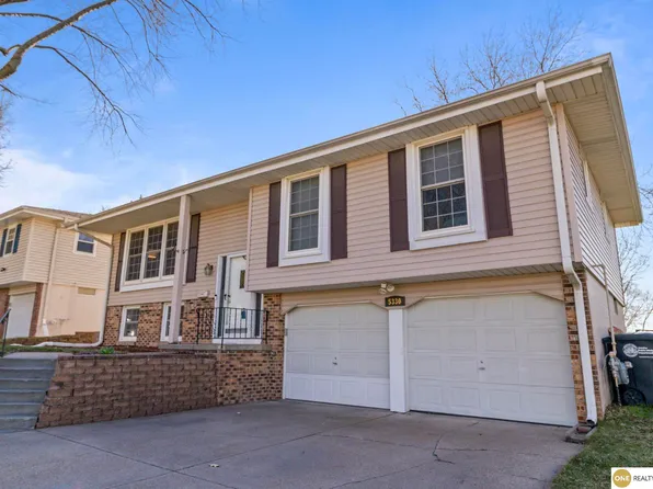 5330 Bay Meadows Rd, Omaha, NE 68127
