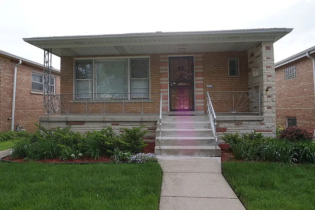 535 Bohland Ave photo 1