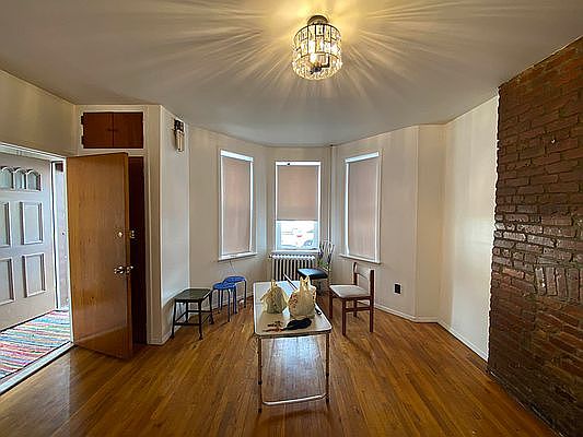 1st image of 4117 18th Ave #1