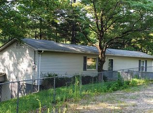 161 Rocky Knoll Rd, Martinsville, VA 24112