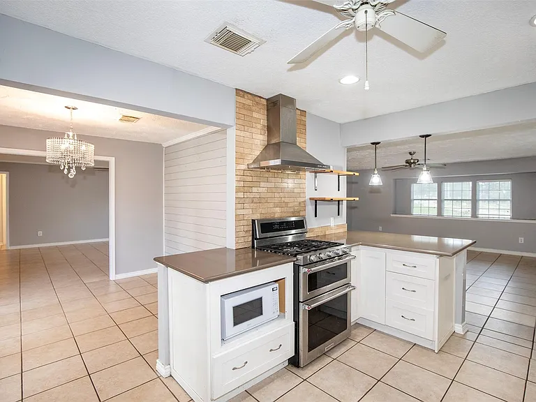 10514 Sagemeadow Ct — Photo 17