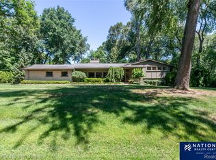 4933 Malibu Dr, Bloomfield Hills, MI