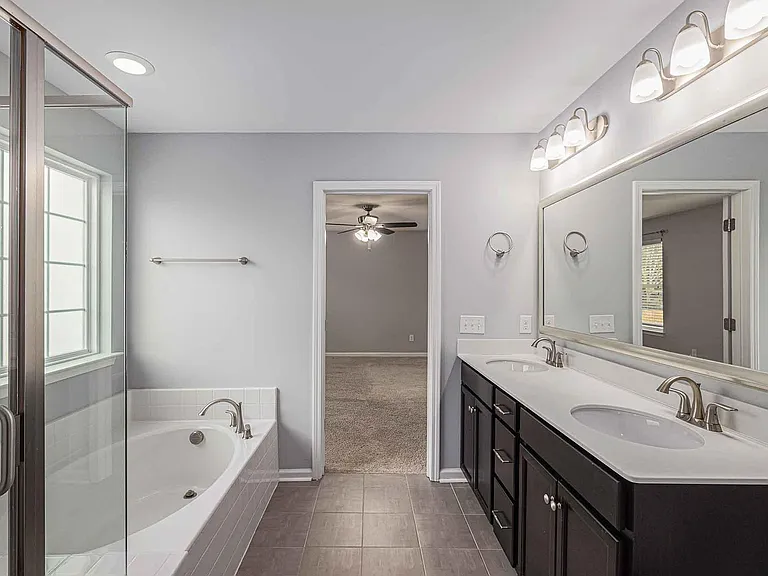 1602 Fishbone Dr — Photo 10