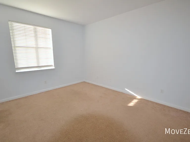 729 Bragg Dr #C — Photo 15