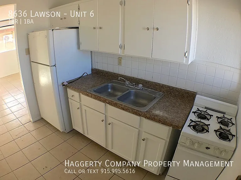 8636 Lawson St #6 — Photo 6
