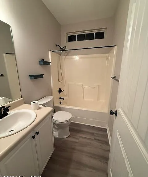 768 Keyes Dr — Photo 12