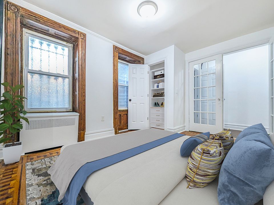 1st image of 372A Bainbridge St #1H