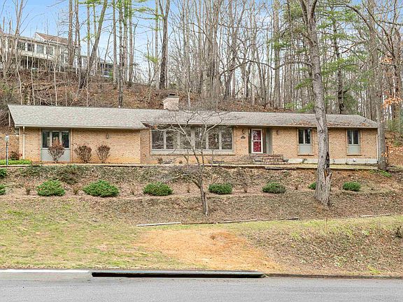2nd image of 106 Hidden Valley Dr