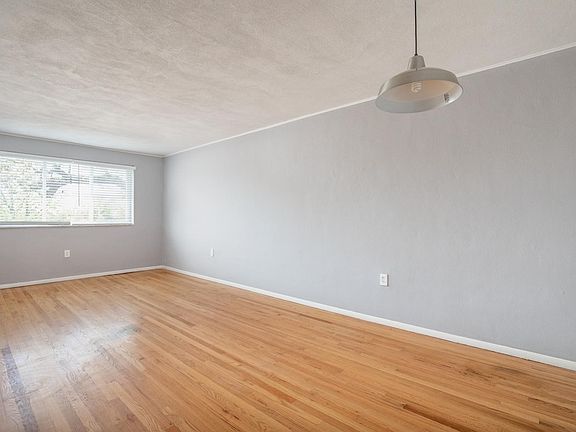 5th image of 2501 S Big Bend Blvd APT 7