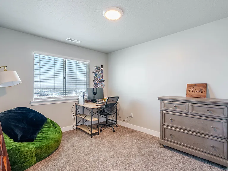 712 N Banner Dr — Photo 24