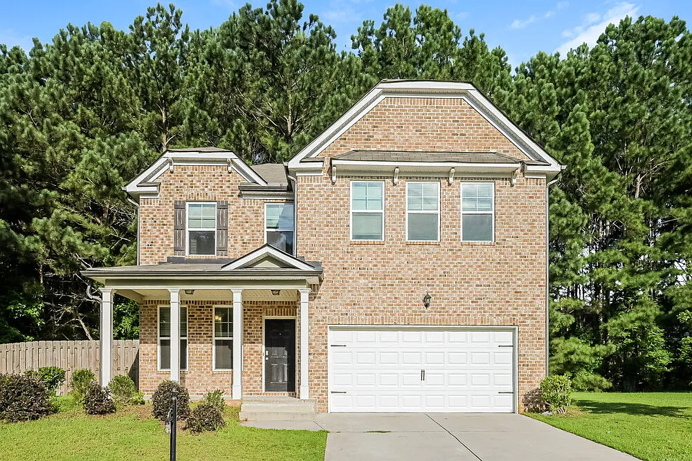 3 bed, 2.5 bath, 2235 sqft, $2,470 — Photo 1