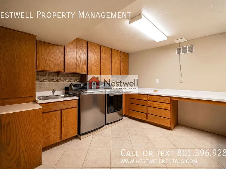 659 W Halifax Ct — Photo 34