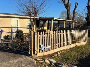 1029 Green Rd, Madisonville, TN 37354