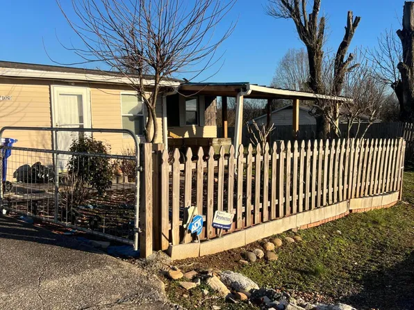 1029 Green Rd, Madisonville, TN 37354