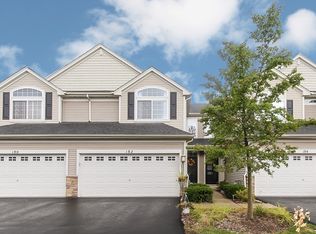 182 Durango Dr, Gilberts, IL 60136