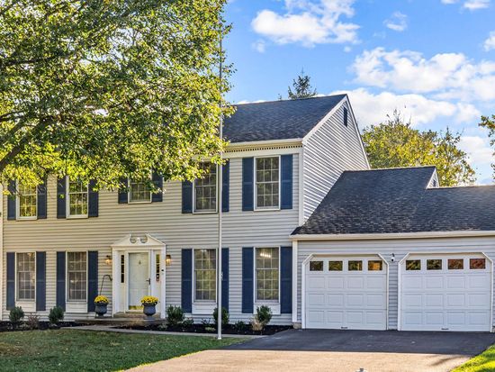 624 Lollard Ct, Langhorne, PA 19047